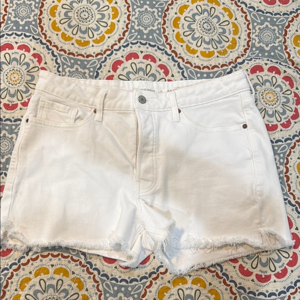 Old Navy OG Straight White Jean Shorts w/Frayed Hem